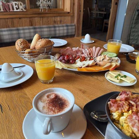Gasthaus Zum Baeren โดเนาเวิร์ท ภายนอก รูปภาพ